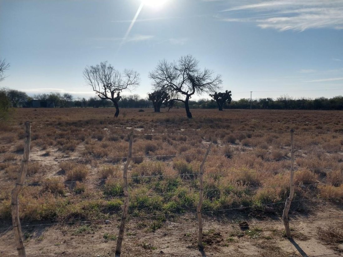 Terreno en Salinas Victoria, Nuevo León, México 3 - 19130554