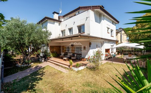 Chalet in El Masnou, Katalonien, Spanien 1