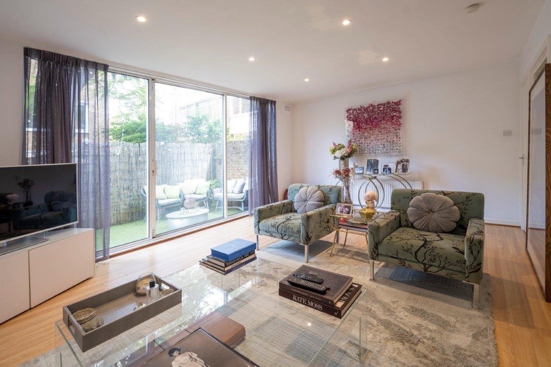 Townhouse in Primrose Hill, Camden, England 2 - 19130870