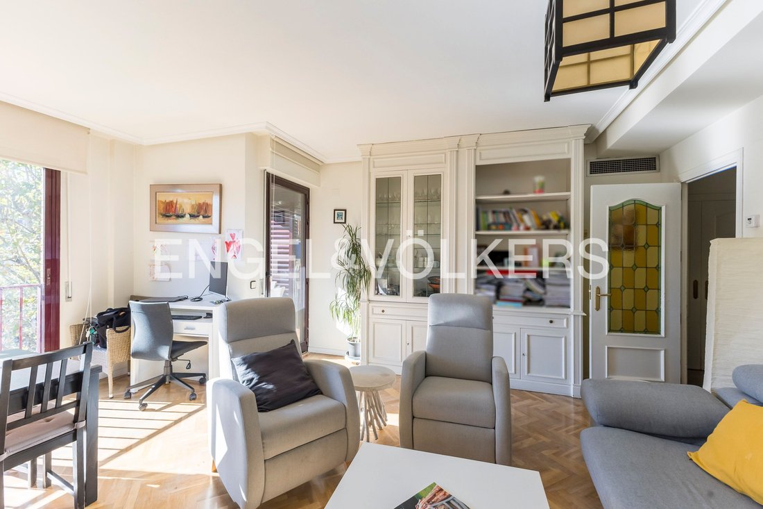 Appartement à Ciudad Lineal, Madrid, Espagne 2 - 19126583