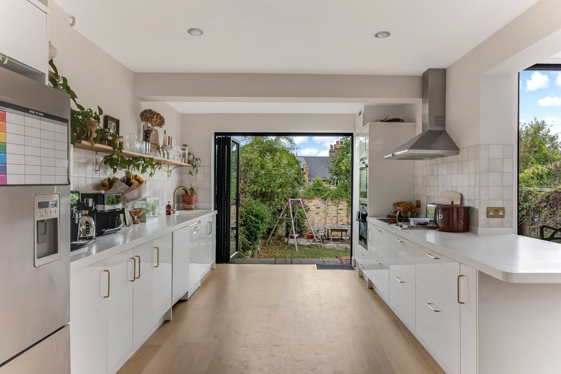 Haus in Muswell Hill, Haringey, England 5 - 19134895