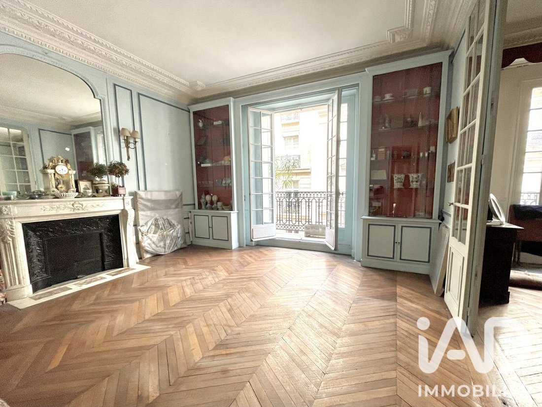 Apartment in Ecole Militaire, Paris 7e Arrondissement, Paris 3 - 19130133