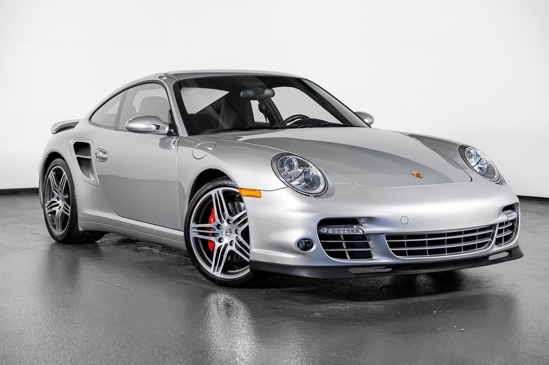 Coupe in Pompano Beach, FL, United States 1 - 19079211