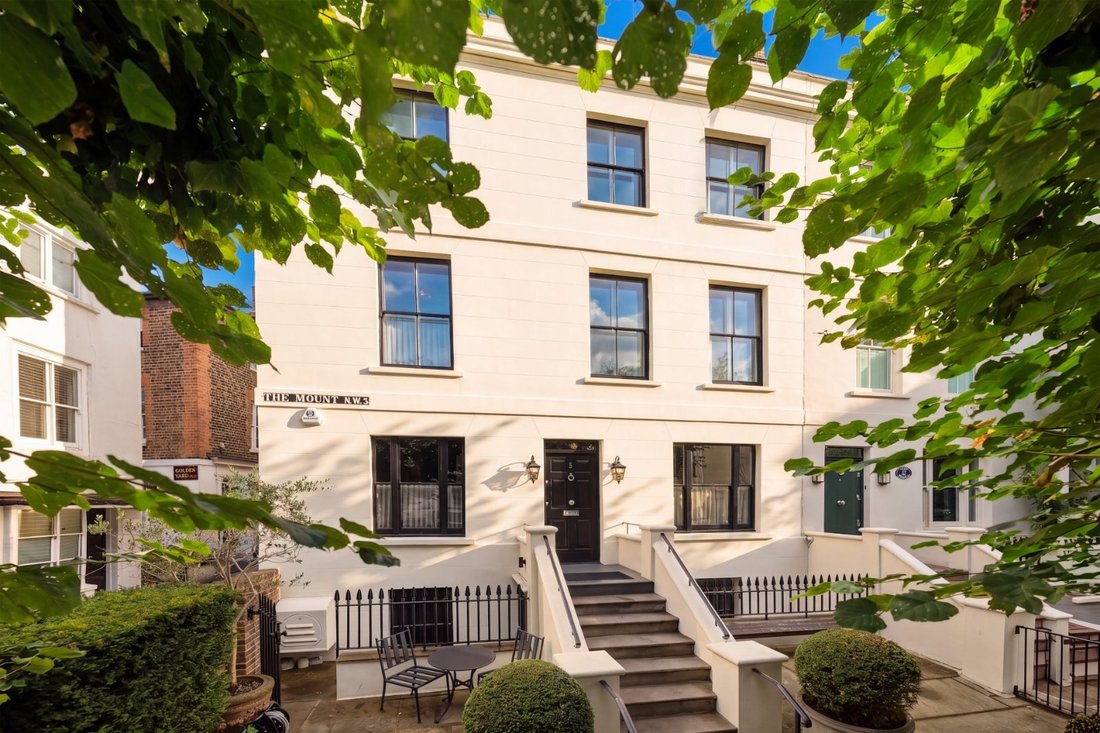 House in Hampstead, Camden, England 1 - 19130885