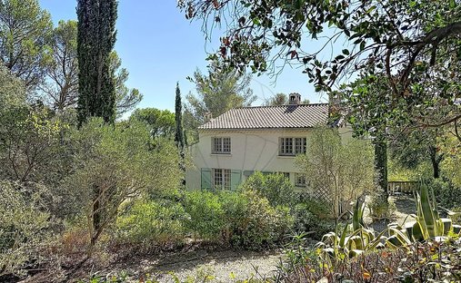 Maison à La Gazelle, Nîmes, France 1