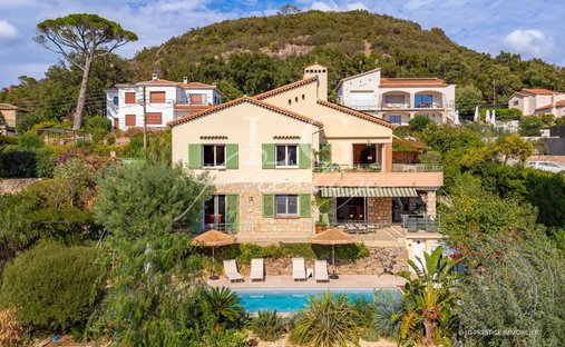 Villa en Mandelieu-la-Napoule, Provenza-Alpes-Costa Azul, Francia 1