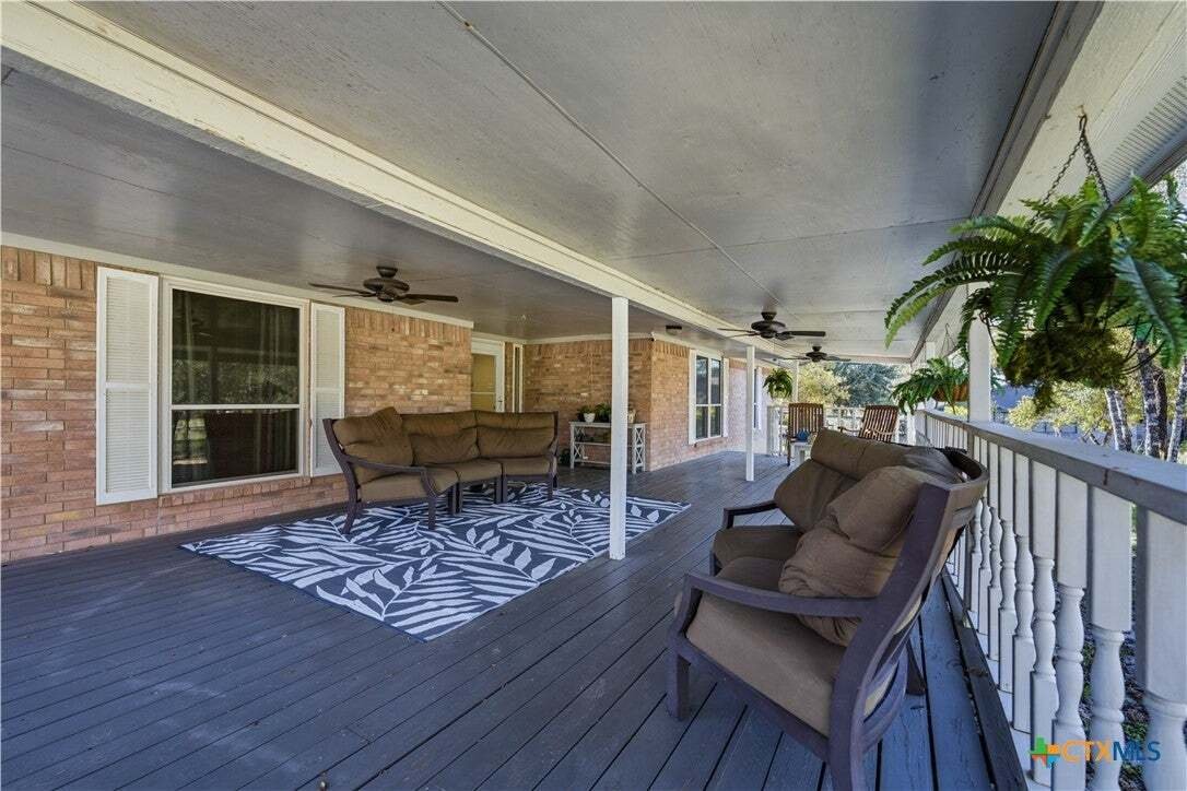 House in Adkins, Texas, United States 3 - 19124105