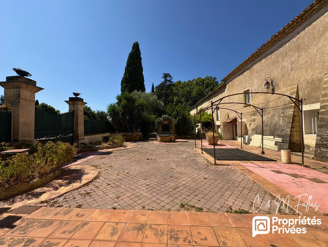 Villa à Arrondissement de Nîmes, Occitanie, France 2 - 19127066