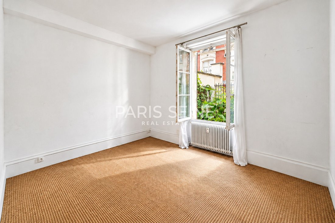 Apartment in Gros Caillou, Paris 7e Arrondissement, Paris 2 - 19123233