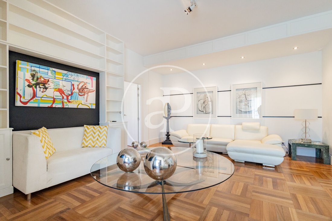Appartement à Chamberí, Madrid, Espagne 1 - 19128863