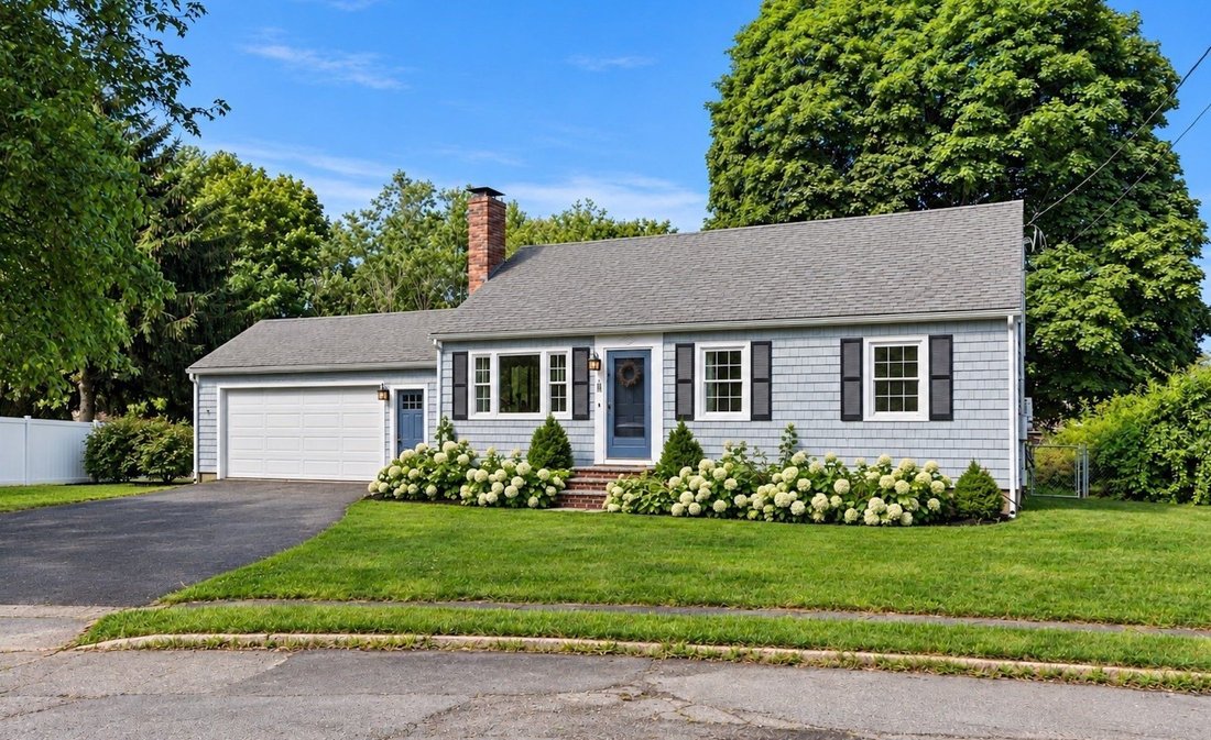 House in Beverly, Massachusetts, United States 1 - 19123577