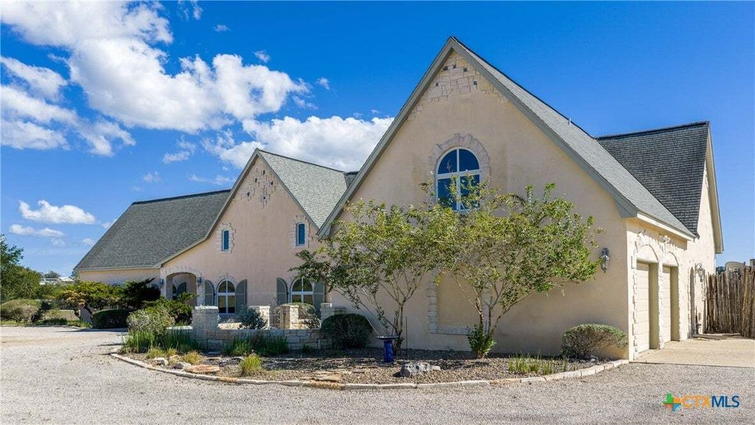 House in Cuero, Texas, United States 3 - 19128382