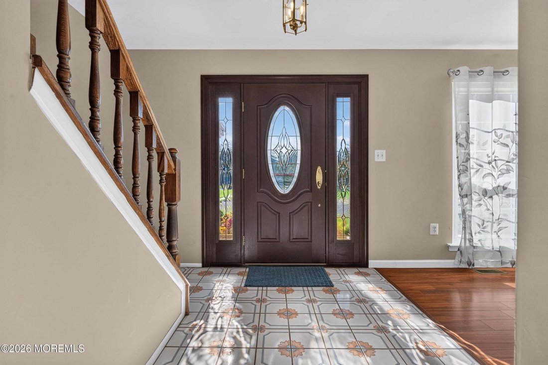 Casa en Lincroft, Nueva Jersey, Estados Unidos 3 - 19128386