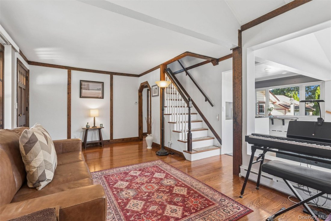 House in Merrick, New York, United States 5 - 19126212