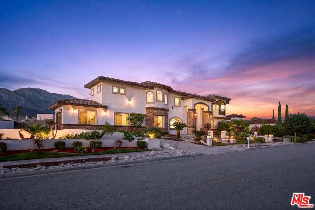 House in Upland, California, United States 1 - 19124691