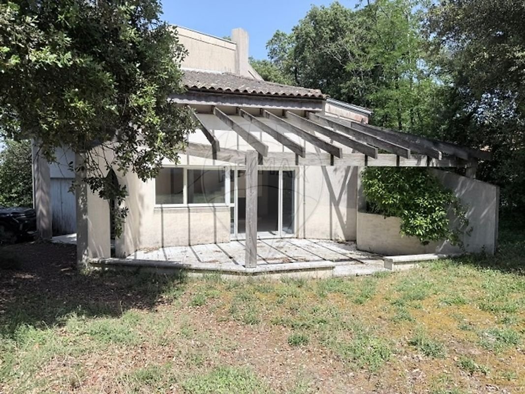 House in Saint-Palais-sur-Mer, Nouvelle-Aquitaine, France 4 - 19129955