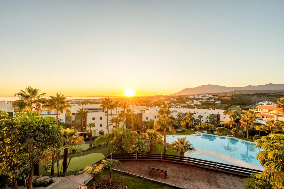 Apartment in Benahavis, Andalusia, Spain 1 - 19134905
