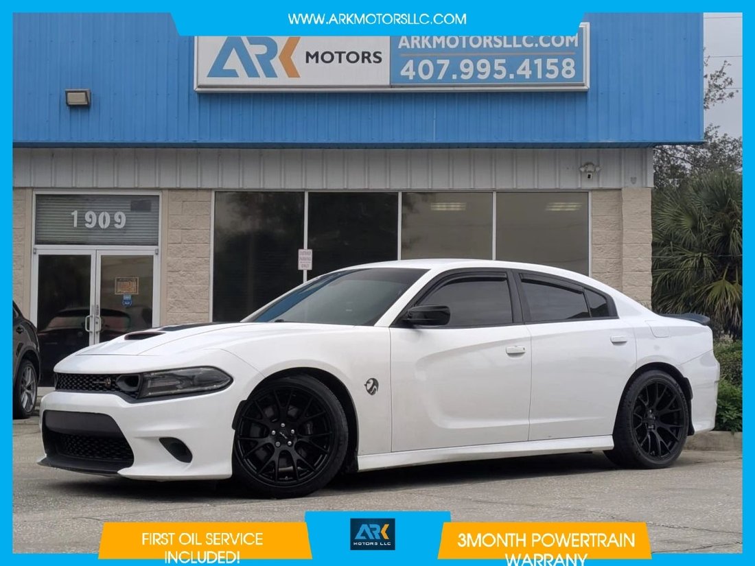 Sedan in Apopka, FL, United States 1 - 19134076