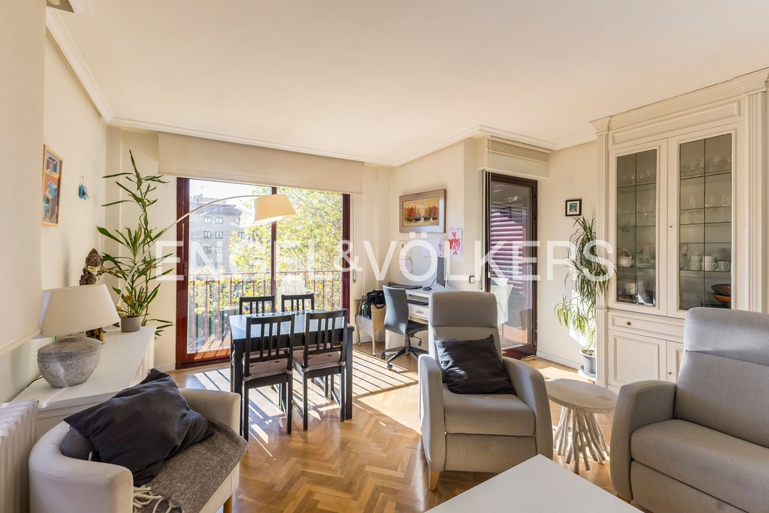 Appartement à Ciudad Lineal, Madrid, Espagne 1 - 19126583