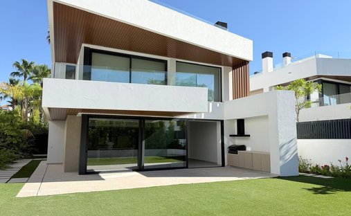 Villa à Puerto Banús, Marbella, Espagne 1