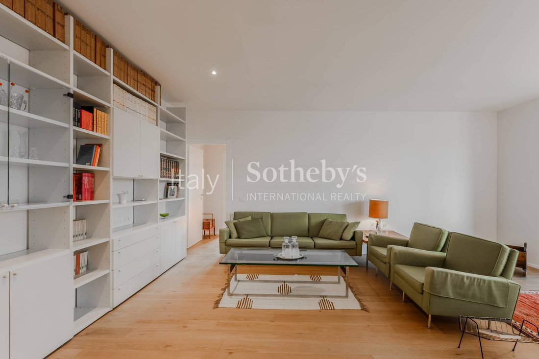 Apartment in Arona, Piedmont, Italy 3 - 19136032