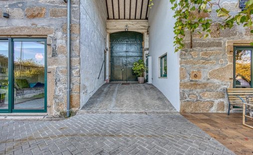 Landhaus in Mafamude und Vilar do Paraiso, Distrikt Porto, Portugal 1