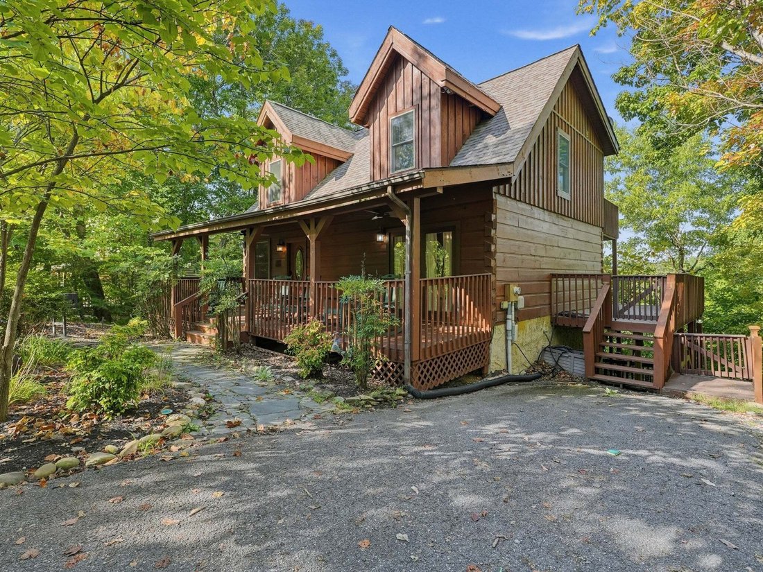 House in Gatlinburg, Tennessee, United States 2 - 19125193