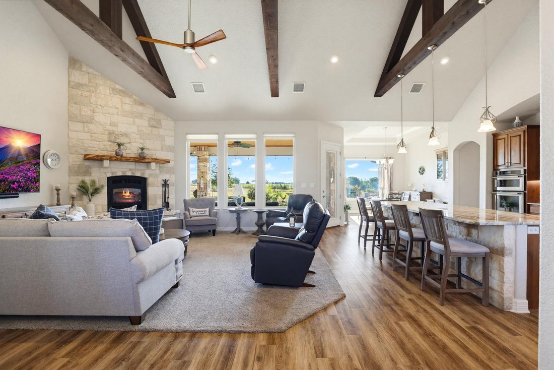 House in Seguin, Texas, United States 5 - 19125476