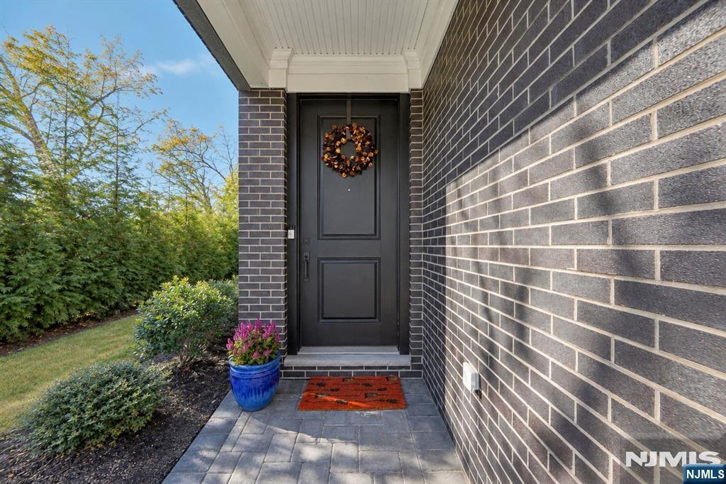 Townhouse in Paramus, New Jersey, United States 3 - 19126923