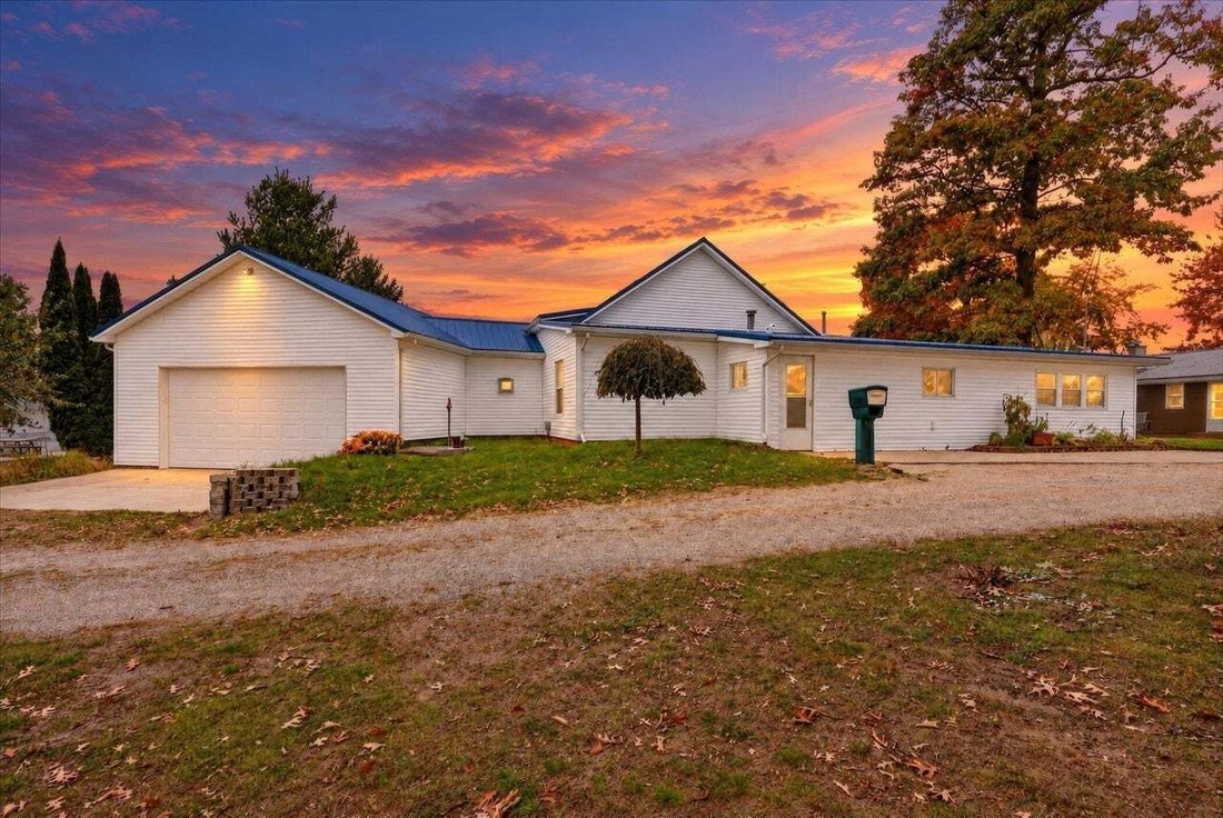 House in Orleans, Michigan, United States 1 - 19125244