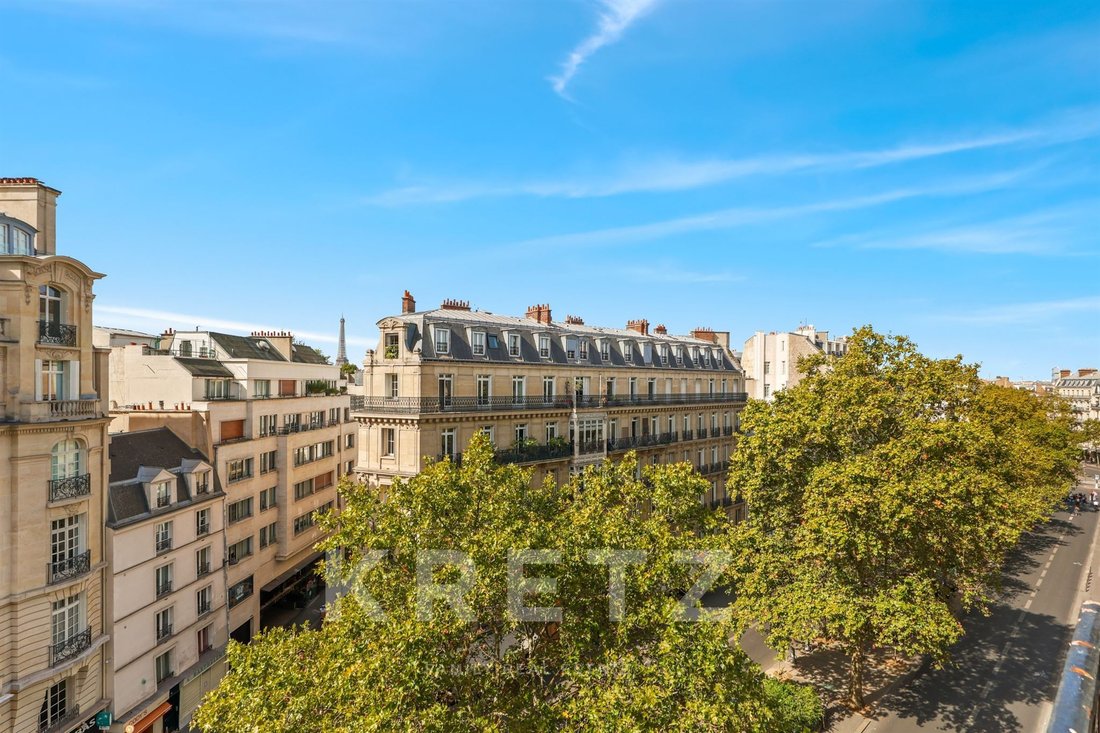 Apartment in Saint Thomas d'Aquin, Paris 7e Arrondissement, Paris 2 - 19132560