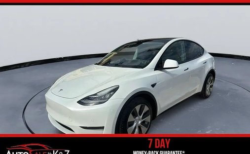 2022 Tesla Model Y Long Range Sport Utility 4D in Fullerton, CA, United States 1