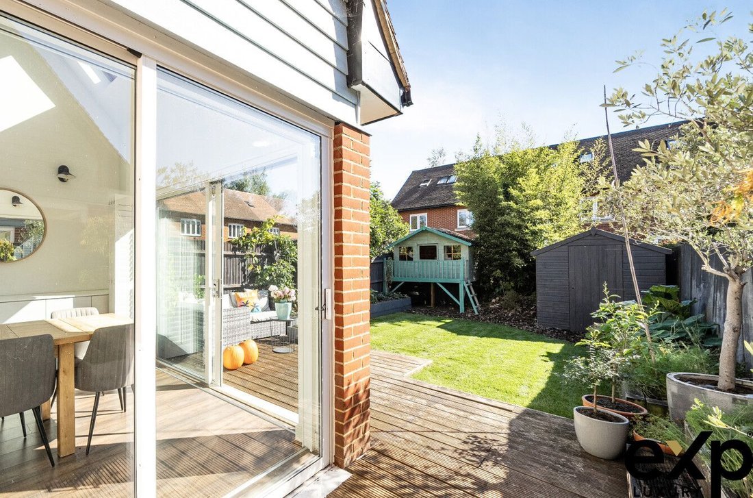 Haus in Fordbridge, Reigate and Banstead, England 5 - 19135568