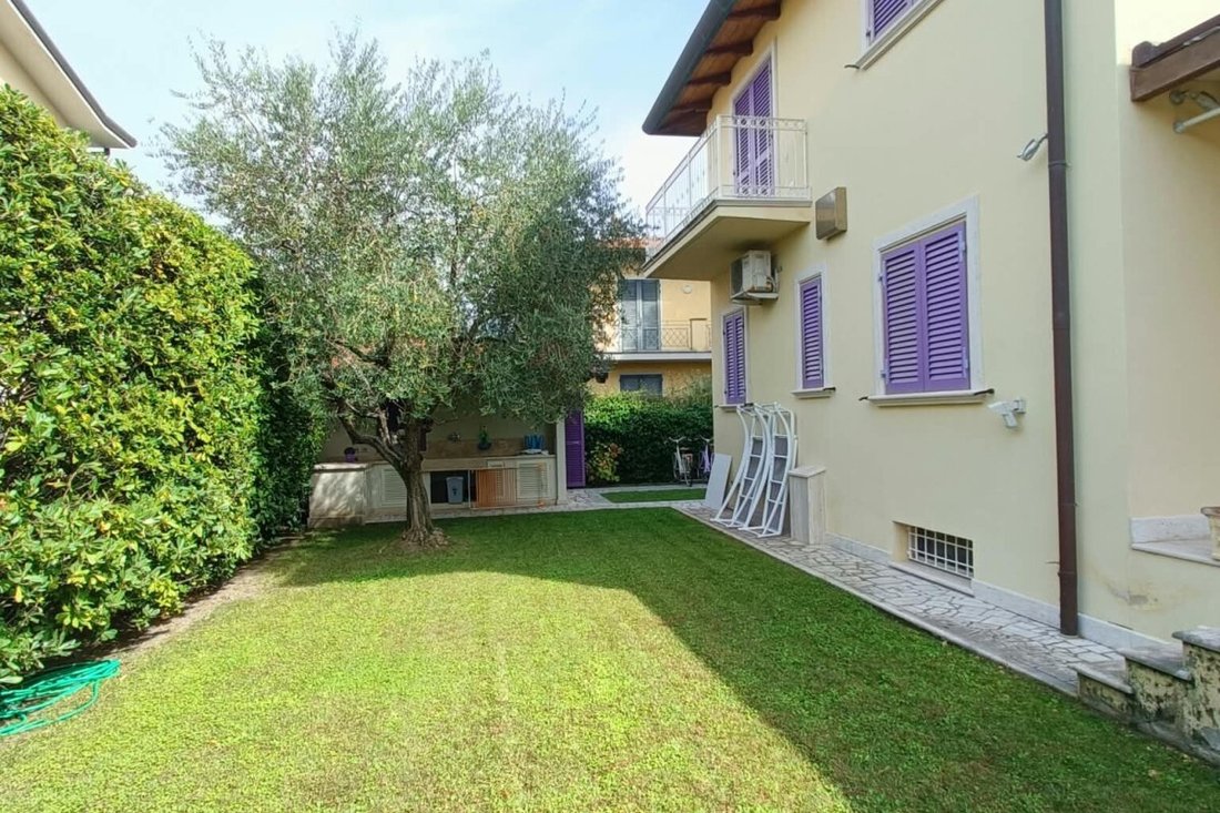 Villa a Pietrasanta, Toscana, Italia 2 - 19124641