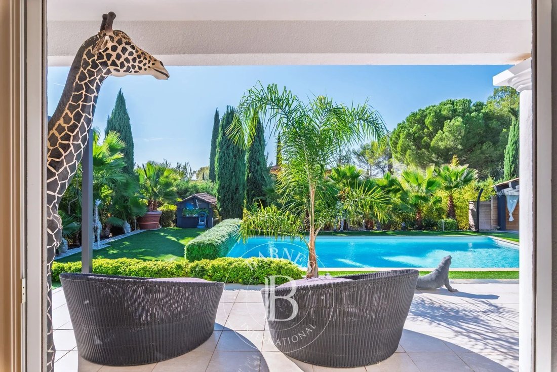 Villa in La Motte, Provence-Alpes-Côte d'Azur, France 2 - 19131065