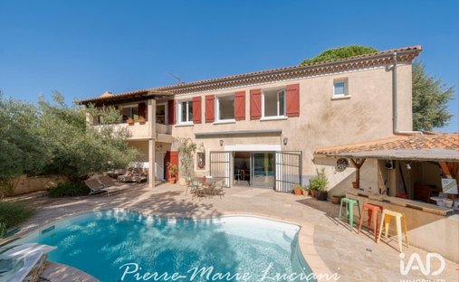 Haus in Saint-Martin-de-la-Brasque, Provence-Alpes-Côte d'Azur, Frankreich 1