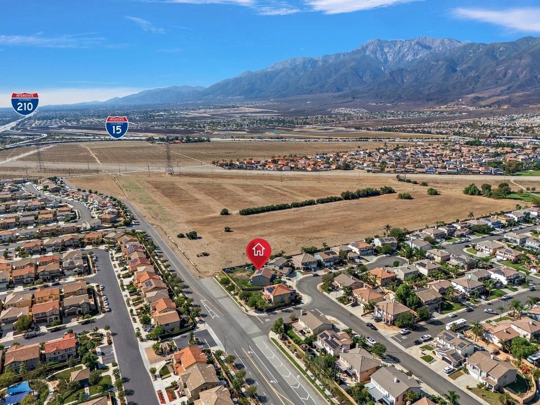 Casa a Fontana, California, Stati Uniti 4 - 19123632
