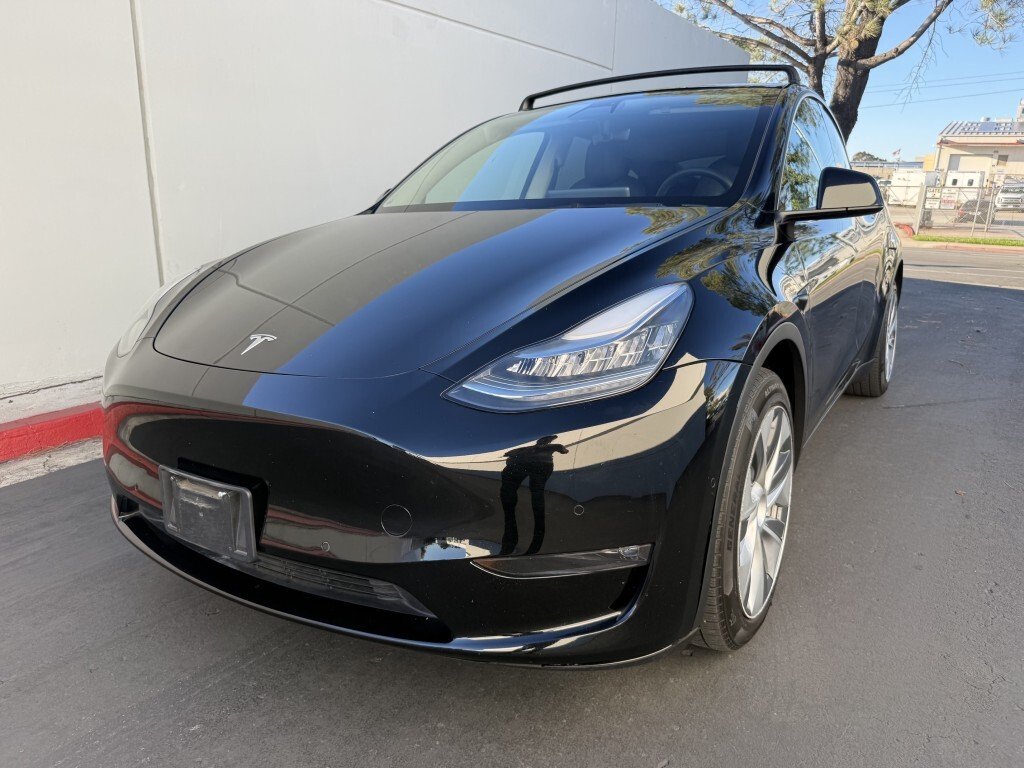 Tesla Model Y in San Diego, CA, United States 1 - 19122063