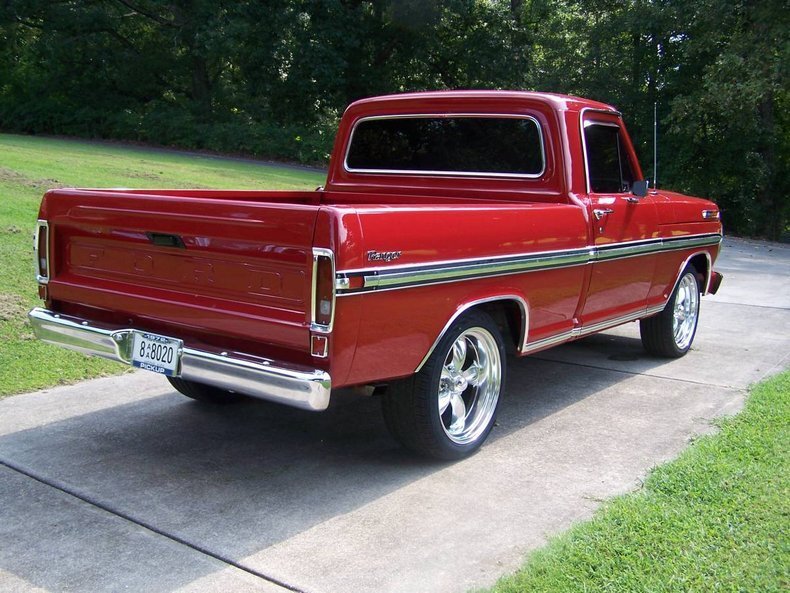 Pickup in Glendale, United States 4 - 19128521