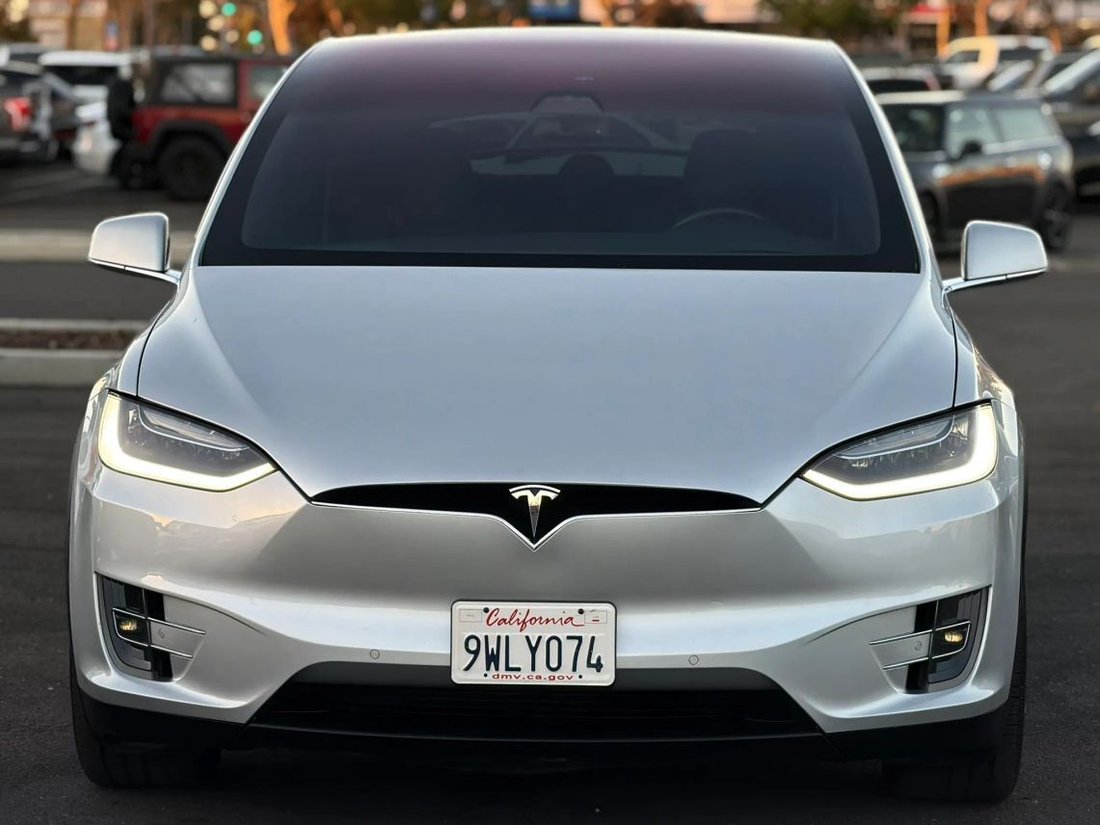 Suv in Sacramento, CA, United States 5 - 19127182