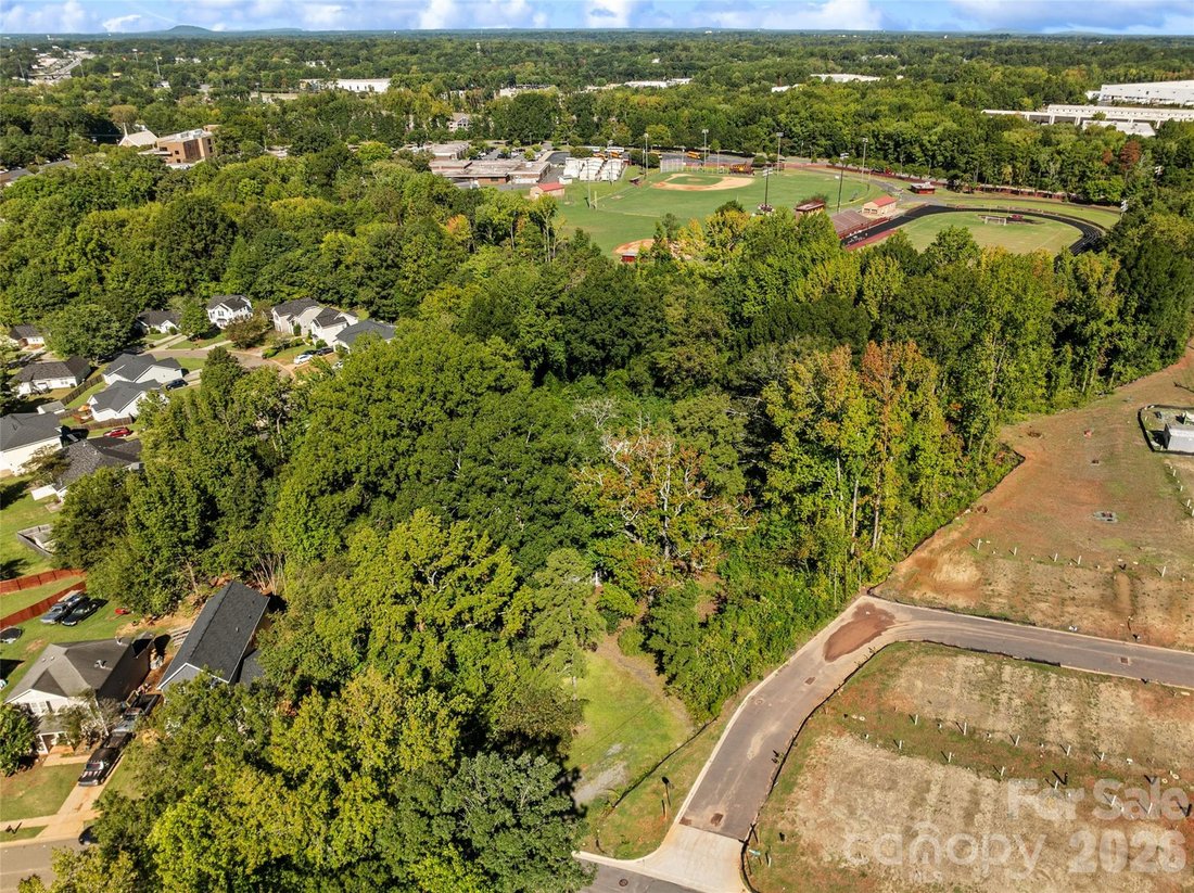 Land in Charlotte, North Carolina, United States 3 - 19126802