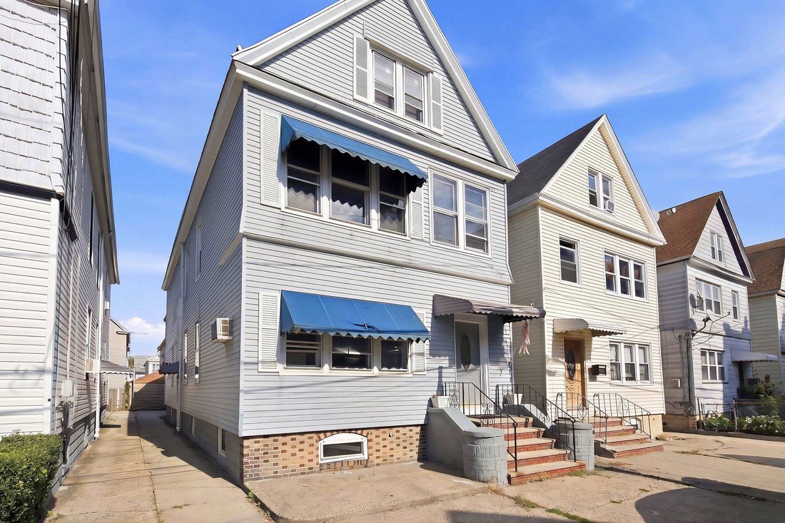 Casa a Bayonne, New Jersey, Stati Uniti 1 - 19120838