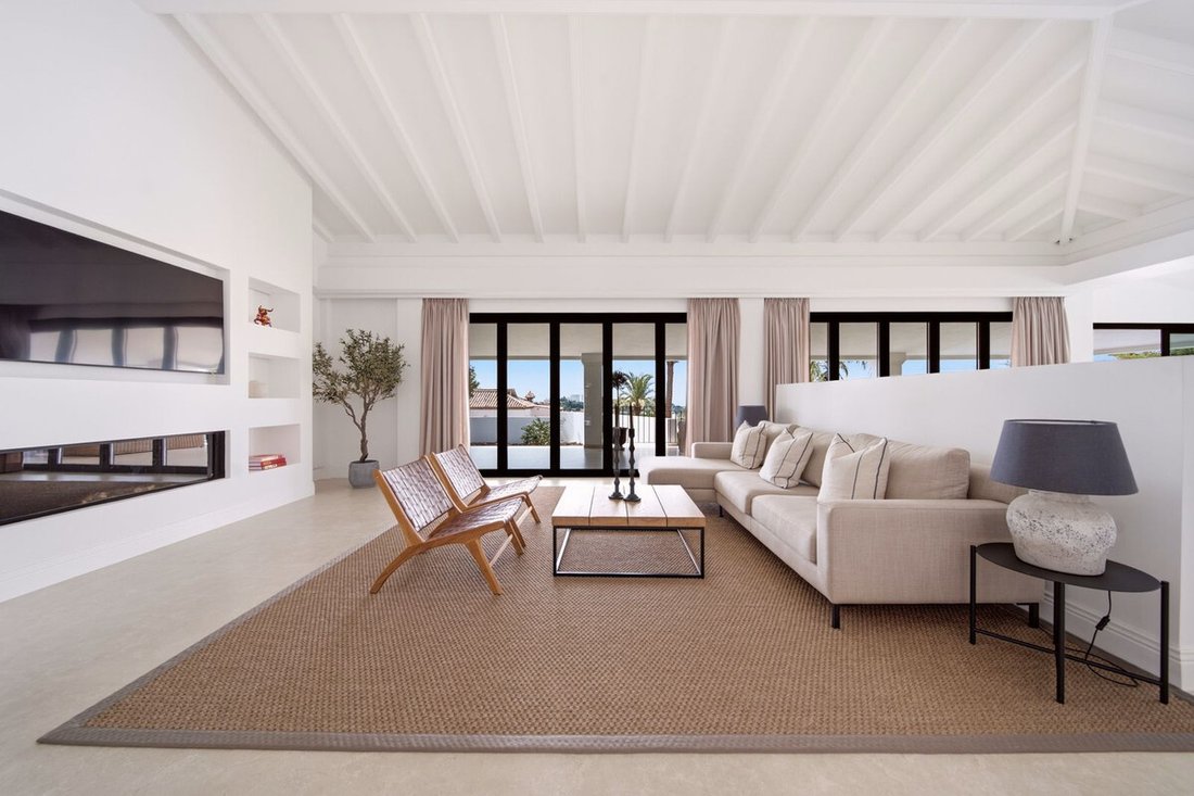 Villa in Benahavis, Andalusia, Spain 5 - 19136325