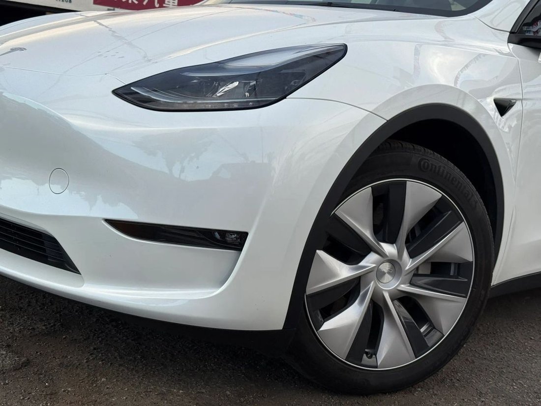 Suv in El Monte, CA, United States 2 - 19135041
