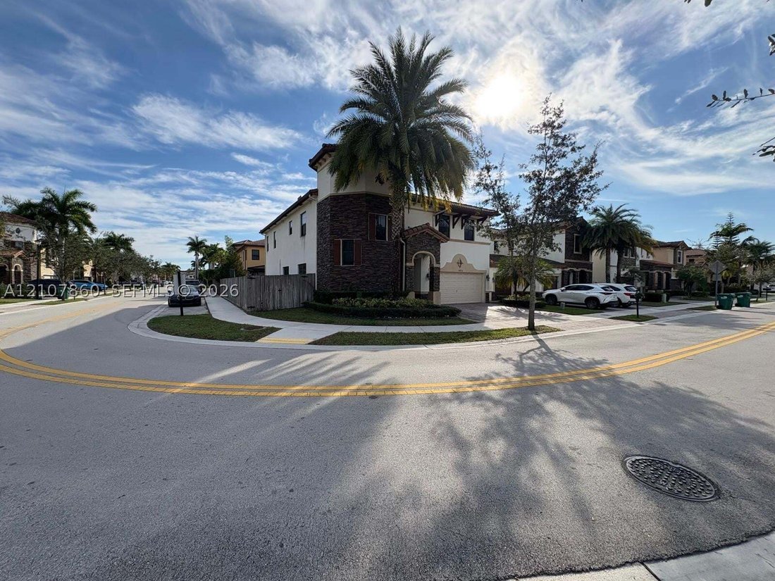 House in Doral, Florida, United States 2 - 19121981