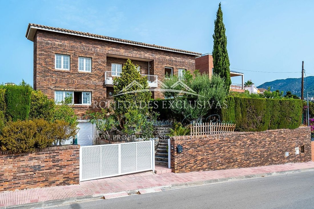 Chalet in Teià, Katalonien, Spanien 1 - 18312062