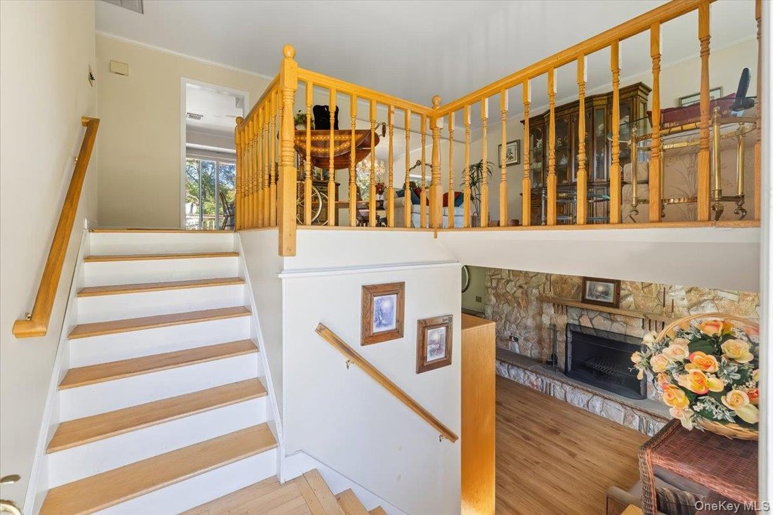 House in Montebello, New York, United States 5 - 19135107