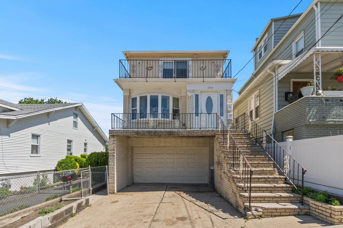 Casa a North Bergen, New Jersey, Stati Uniti 1 - 19120985