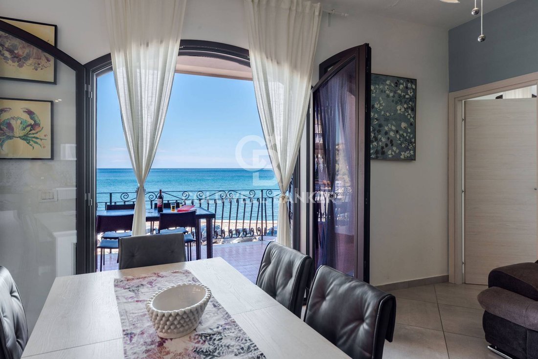 Apartamento en Giardini-Naxos, Sicilia, Italia 4 - 19127757
