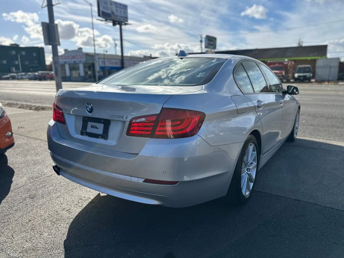 Sedan in Tacoma, WA, United States 5 - 19135062